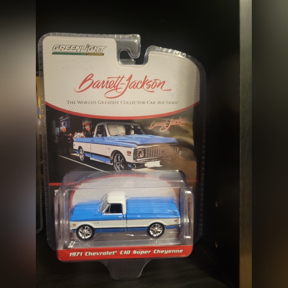 1971 Chevrolet C10 Super Cheyenne Die-Cast Model - Blue and White